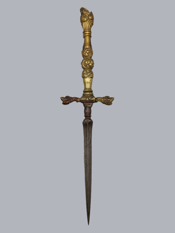 Dagger frontview