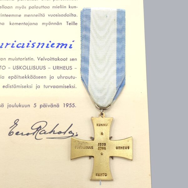 FINNISH COMMEMORATIVE CROSS OF THE NAVY & CERTIFICATE