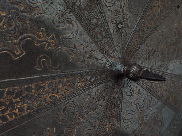 ITALIAN ETCHED AND GILDED PARADE SHIELD