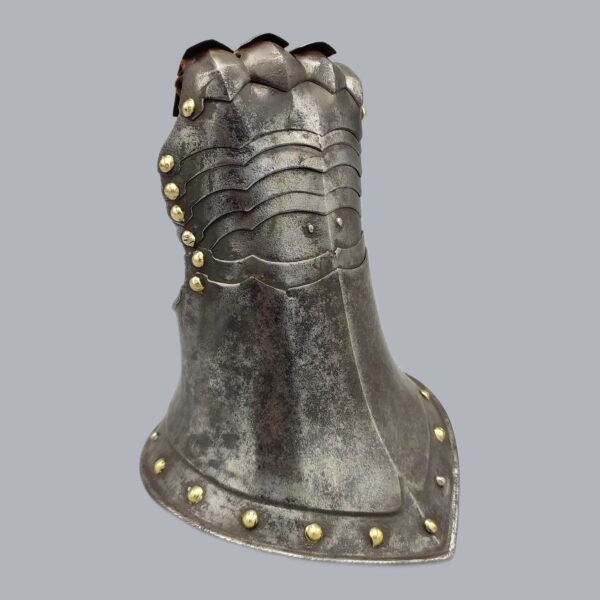 16TH OR 17TH CENTURY SINGLE GAUNTLET