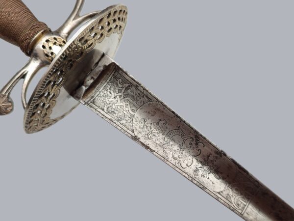 SILVER-HILTED SMALLSWORD