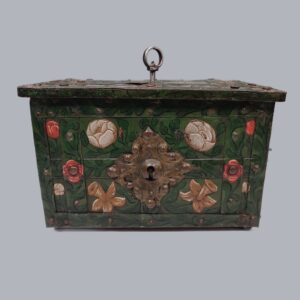 PAINTED MINIATURE ARMADA CHEST