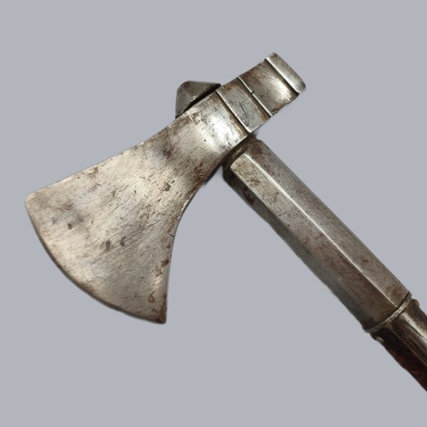 AXE FOR HUNTING OTTOMAN