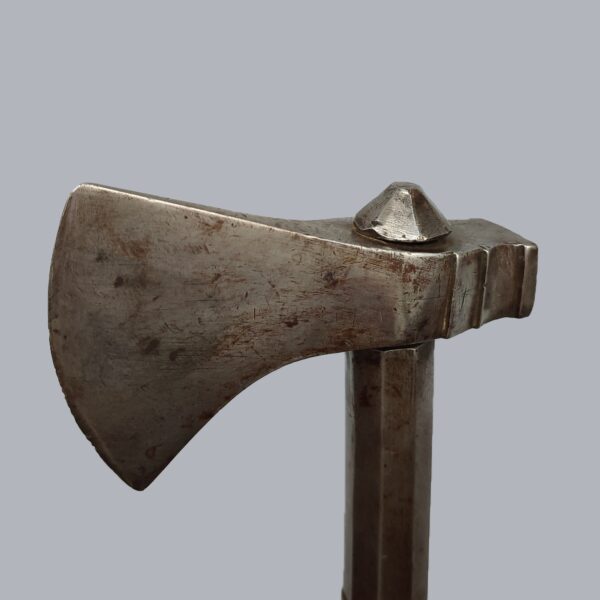 AXE FOR HUNTING OTTOMAN