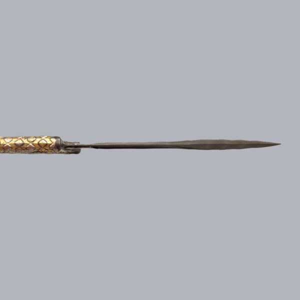 KATAR DAGGER WITH A FLAMBOYANT BLADE