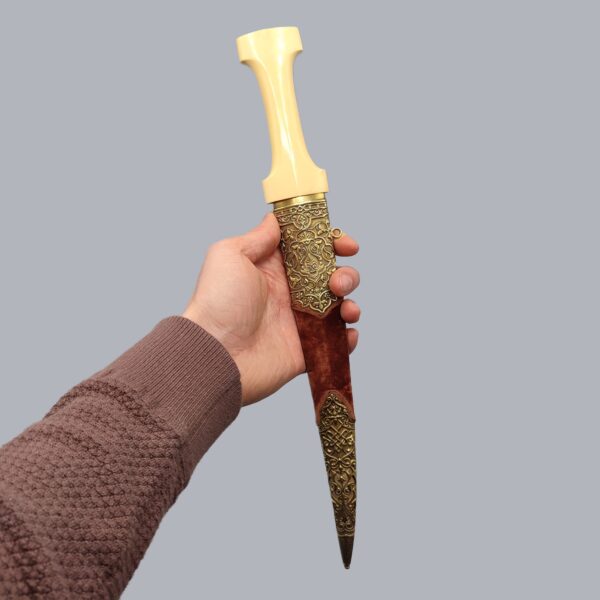 OTTOMAN-STYLE MANCHAUX DAGGER