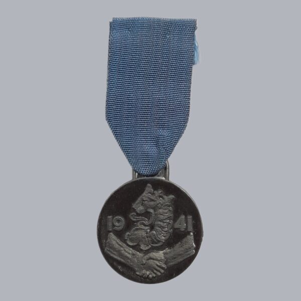 FINNISH WWII COMMEMORATIVE VOLUNTARY MEDAL (KERÄYSTALKOOMITALI)