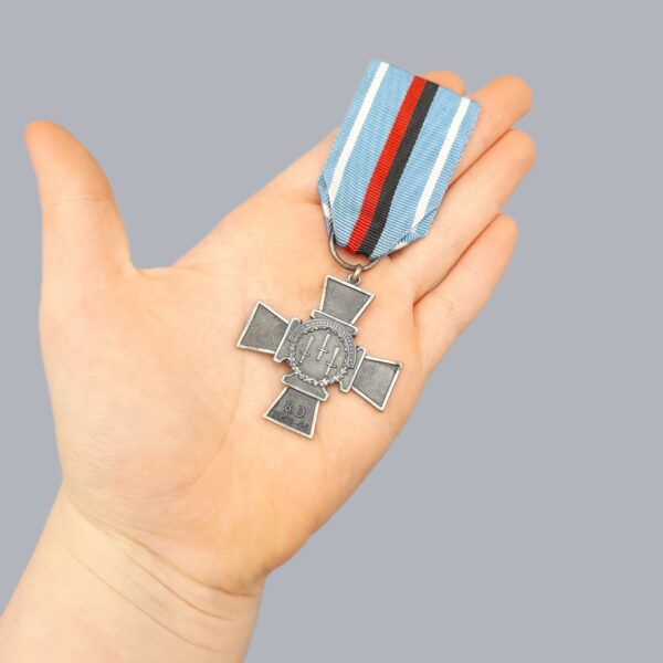 FINNISH WWII REGIMENTAL CROSS (8TH DIVISION)