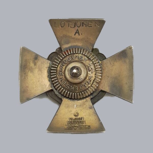 FINNISH WWII REGIMENTAL BADGE (RESERVE OFFICER SCHOOL 47)