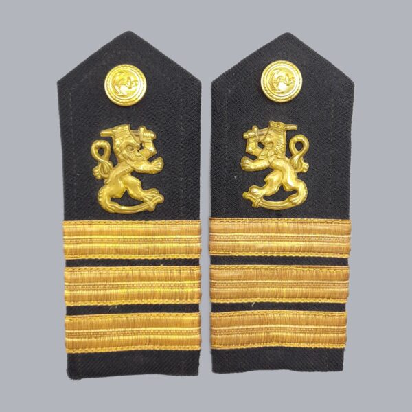 FINNISH M/1930 PAIR OF NAVY SHOULDER BOARDS