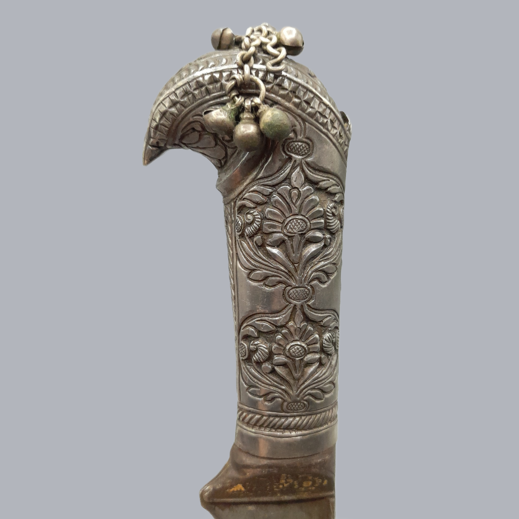 A717i Antique Indian Kard Dagger Mughalese South Asian Oriental Arms Steel Damascus Blade Silver Engraved