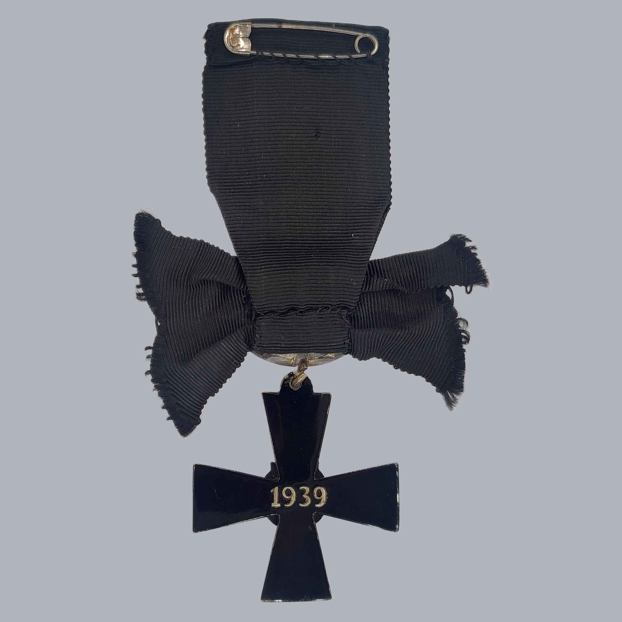 FINNISH WWII CROSS OF LIBERTY 4TH CLASS 1939 WITH BLACK RIBBON