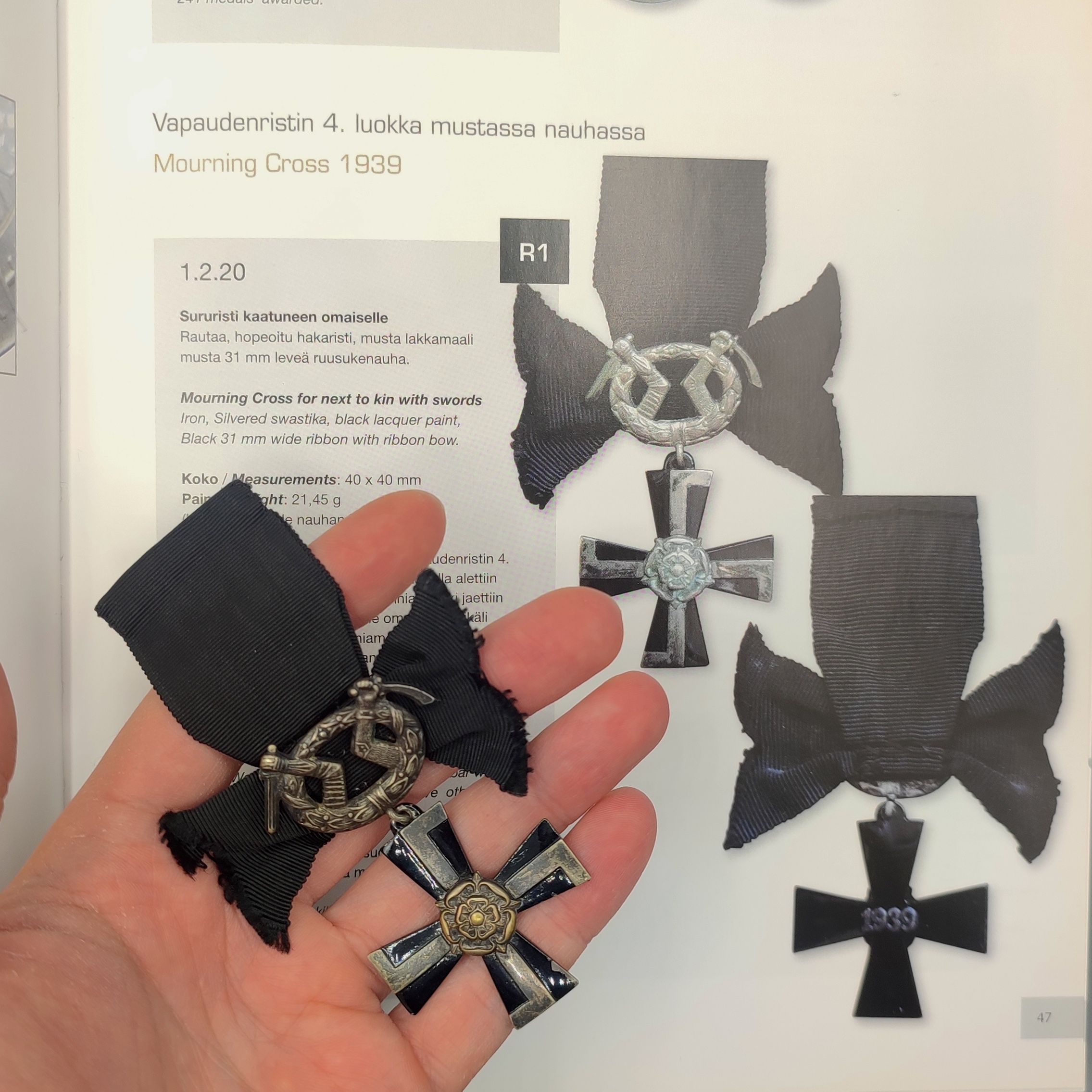 FINNISH WWII CROSS OF LIBERTY 4TH CLASS 1939 WITH BLACK RIBBON