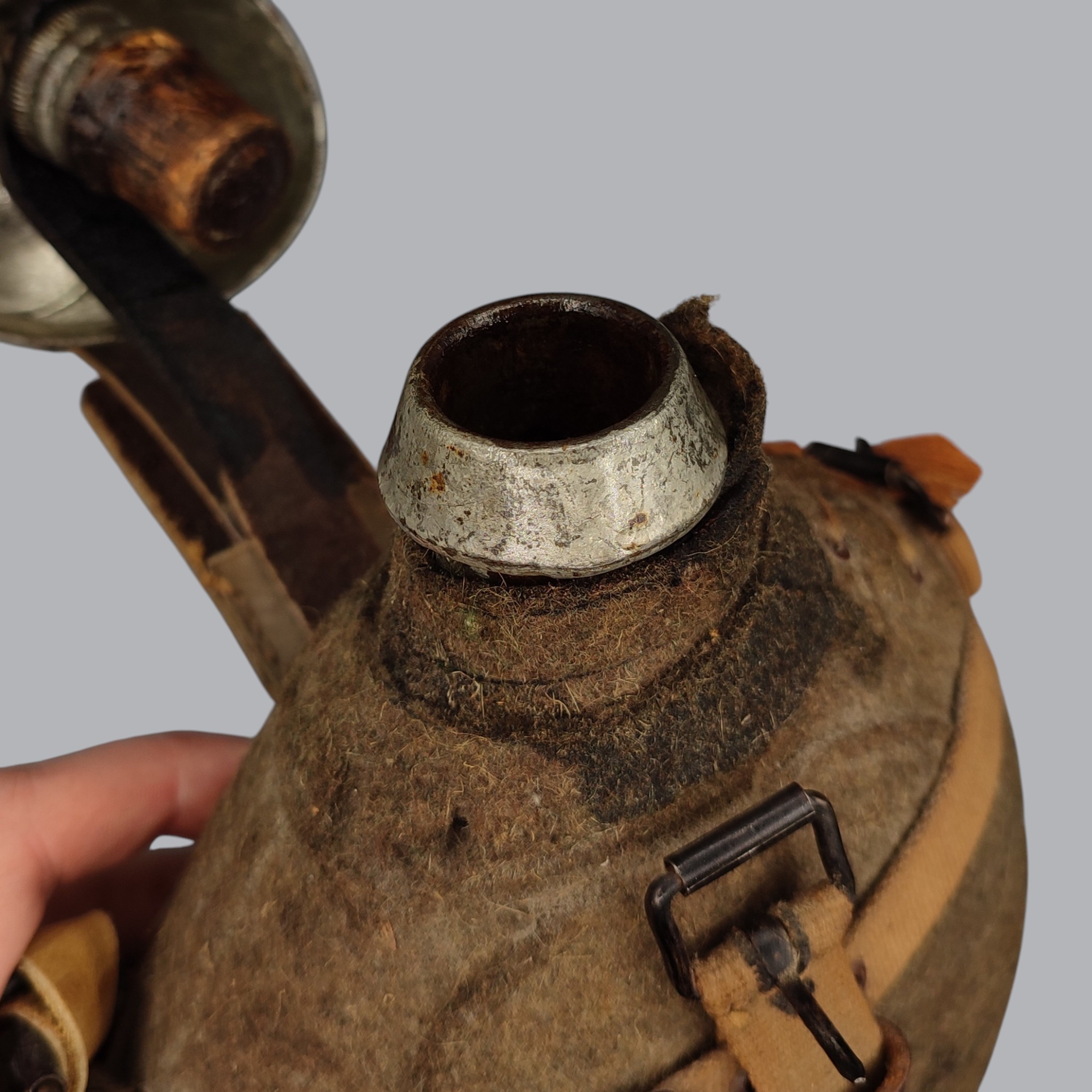 GERMAN WWI MEDICAL FIELD CANTEEN