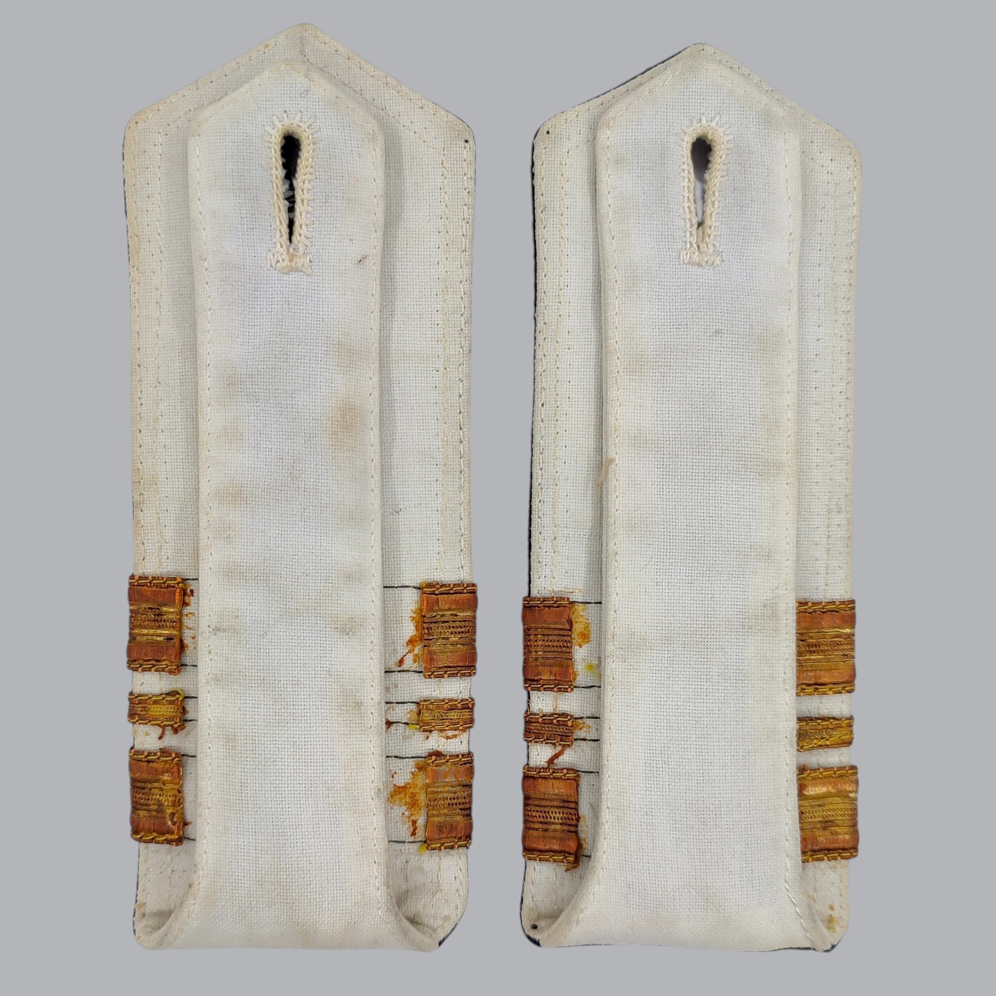 FINNISH M/1930 SHOULDER BOARDS OF A NAVY SENIOR LIEUTENANT