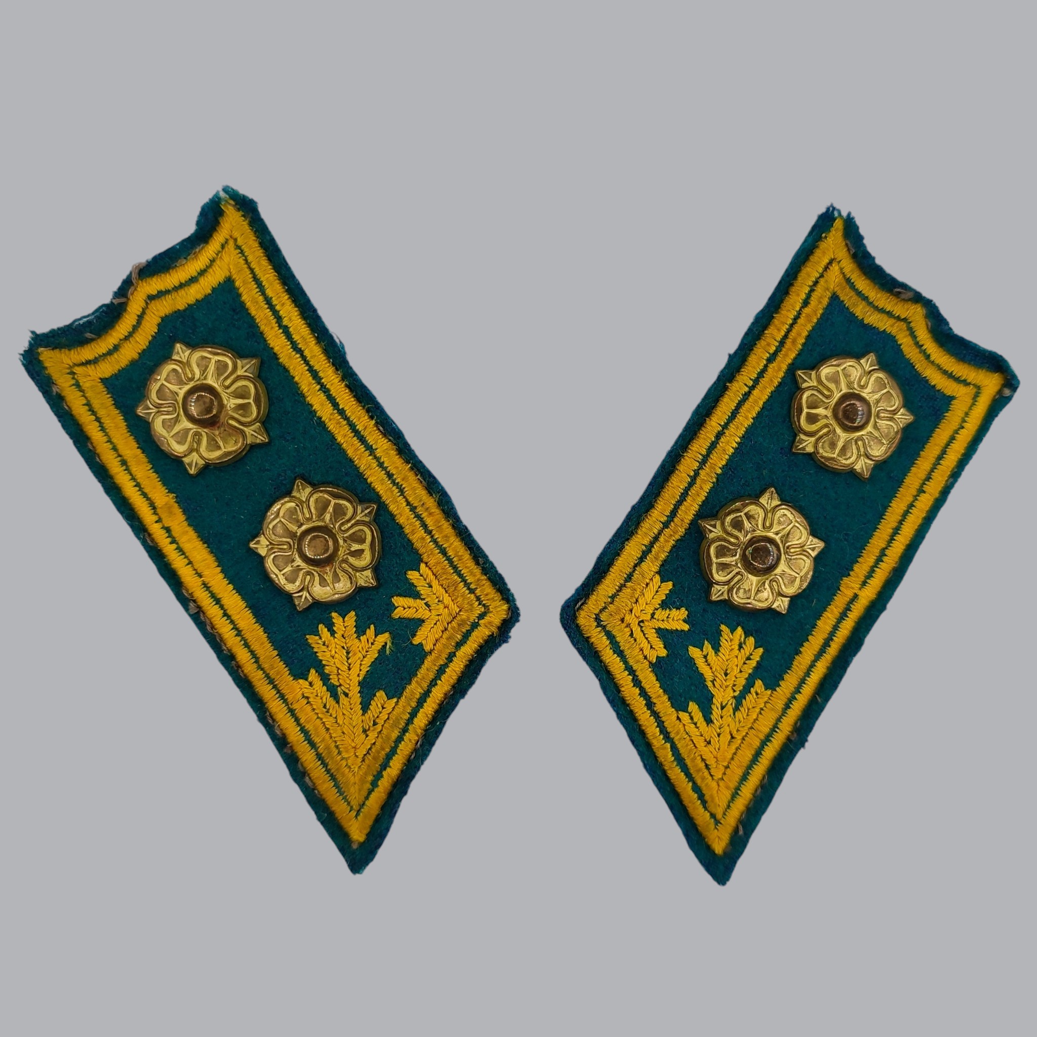 FINNISH M/1936 COLLAR TABS OF A JAEGER LIEUTENANT COLONEL