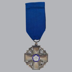 FINNISH POST-WAR WOMEN'S CROSS OF THE WHITE ROSE OF FINLAND