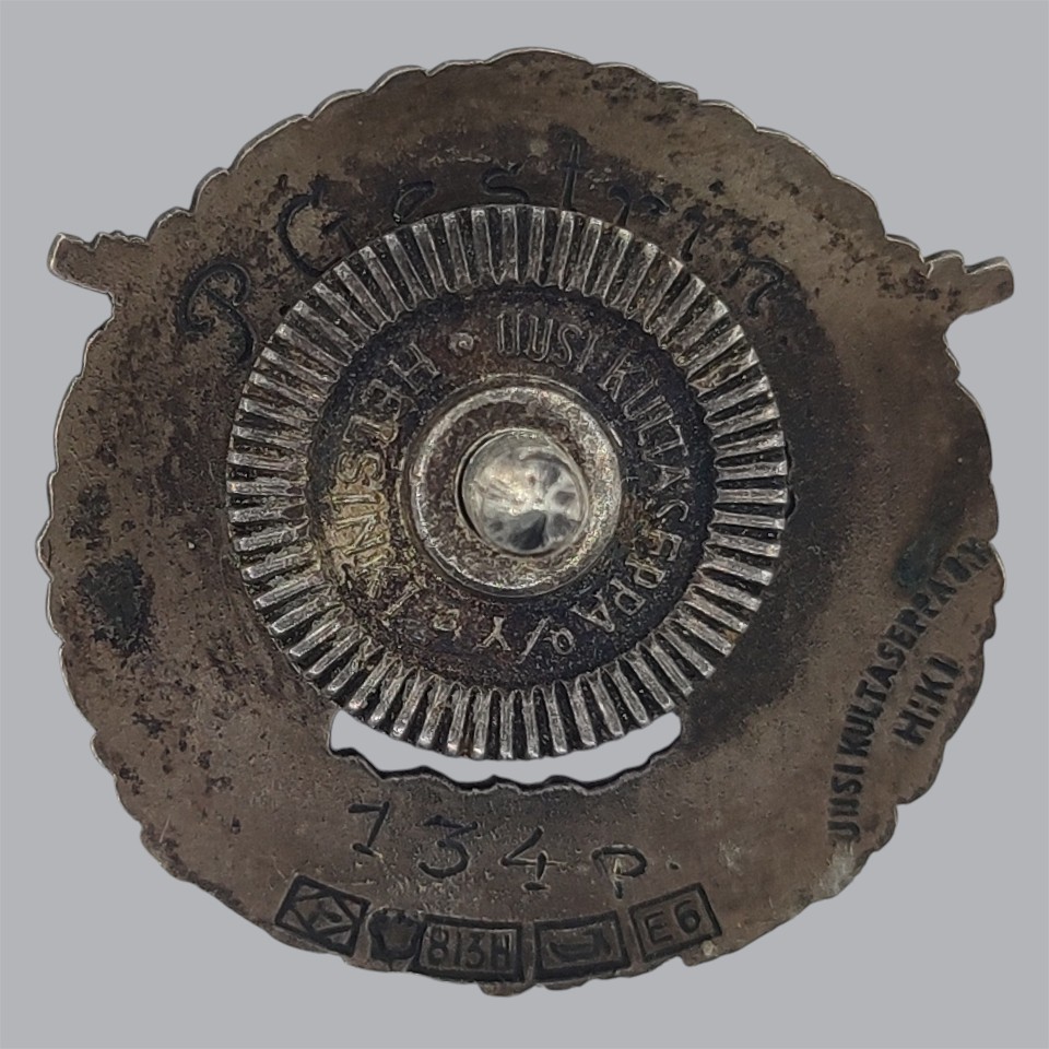 FINNISH INTER-WAR PISTOL SHOOTING SILVER BADGE