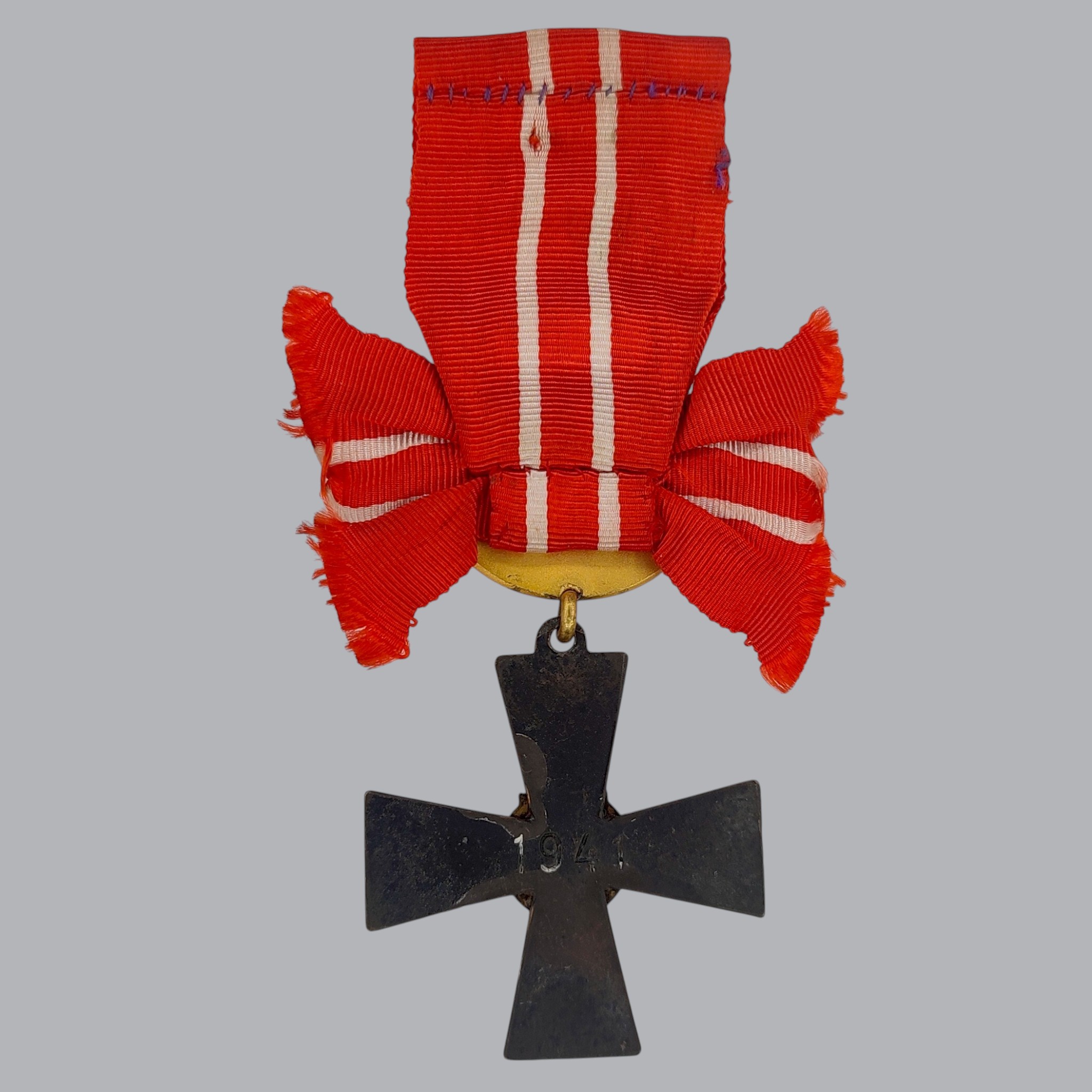 FINNISH WWII CROSS OF LIBERTY 3RD CLASS WITH SWORDS